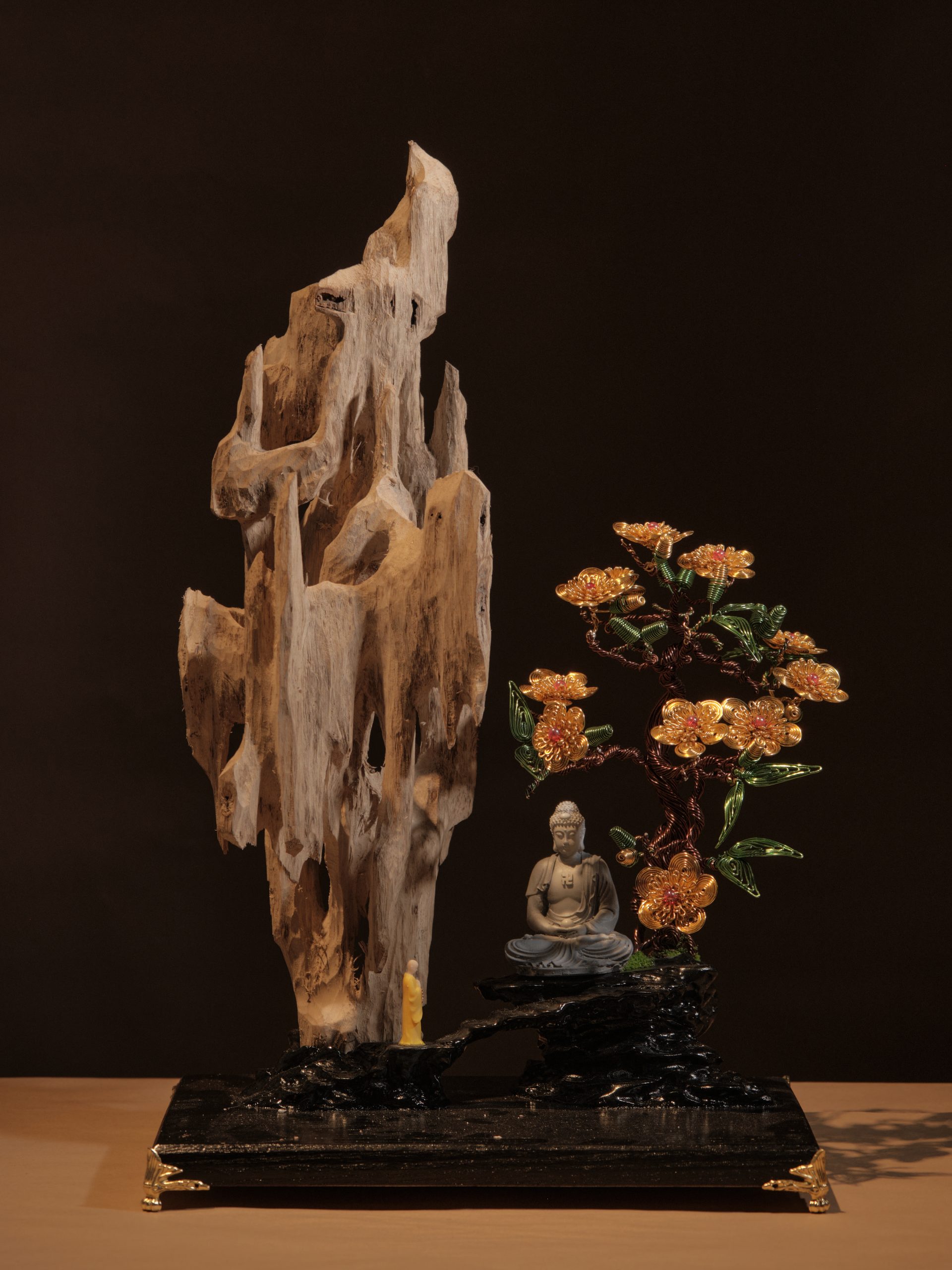 Văn hoá thờ cúng và Trầm Hương